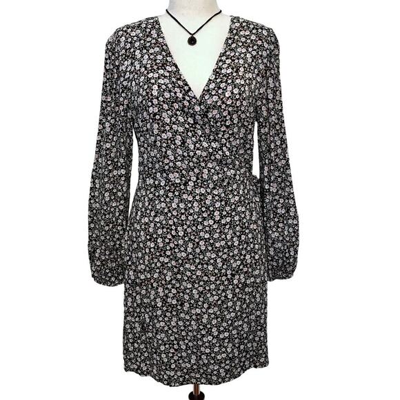 Elodie NWT Floral Wrap Long Sleeves Dress Women Various - Picture 1 of 12